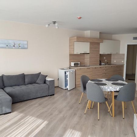 Apart Allure Dobi Aparthotel Primorsko Luaran gambar